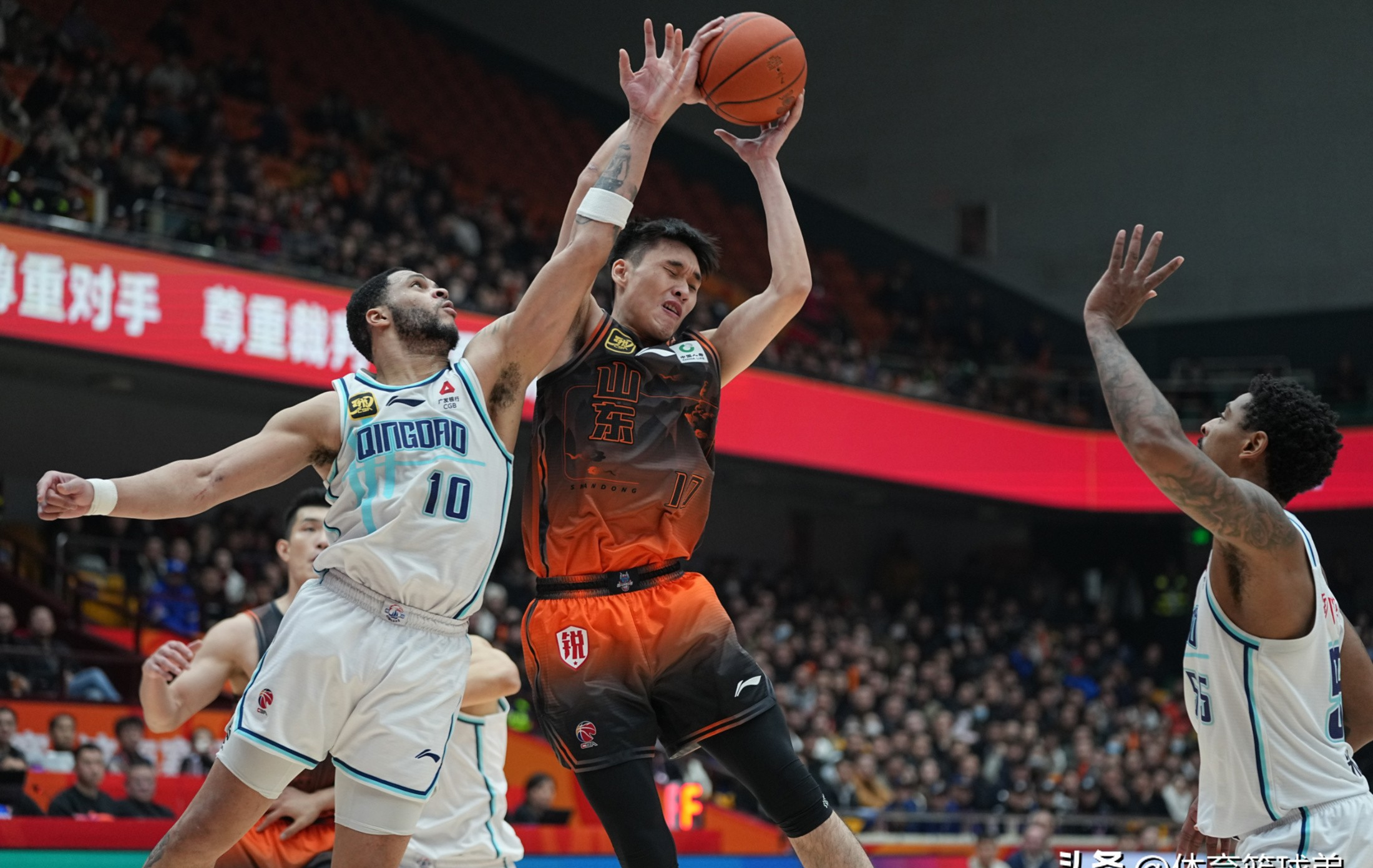 队员变化!球队后卫领袖回归训练场,士气大增的简单介绍 队员变化!球队后卫领袖回归训练场,士气大增的简单介绍