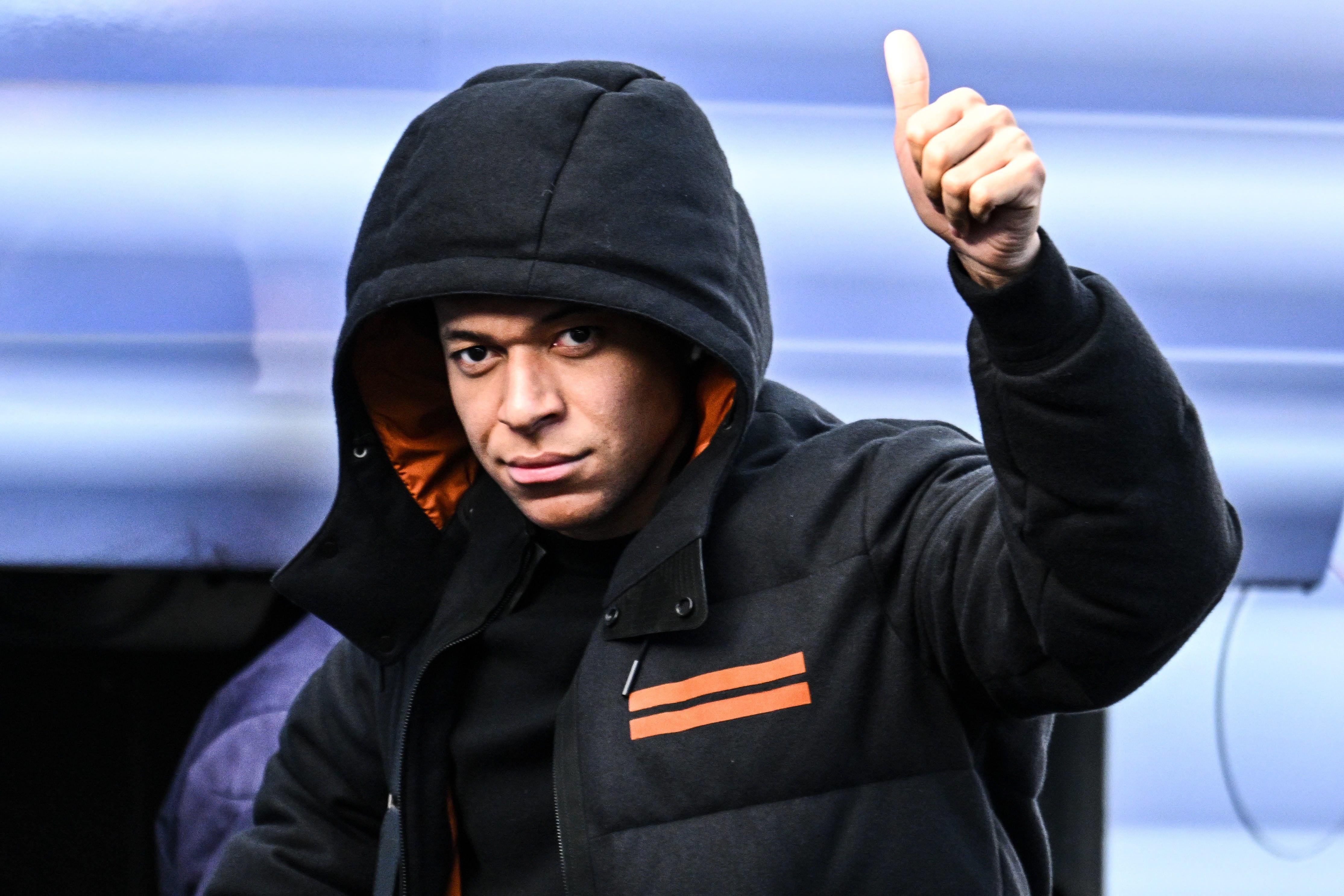 卡昂球员集体发挥失常，客场惨败