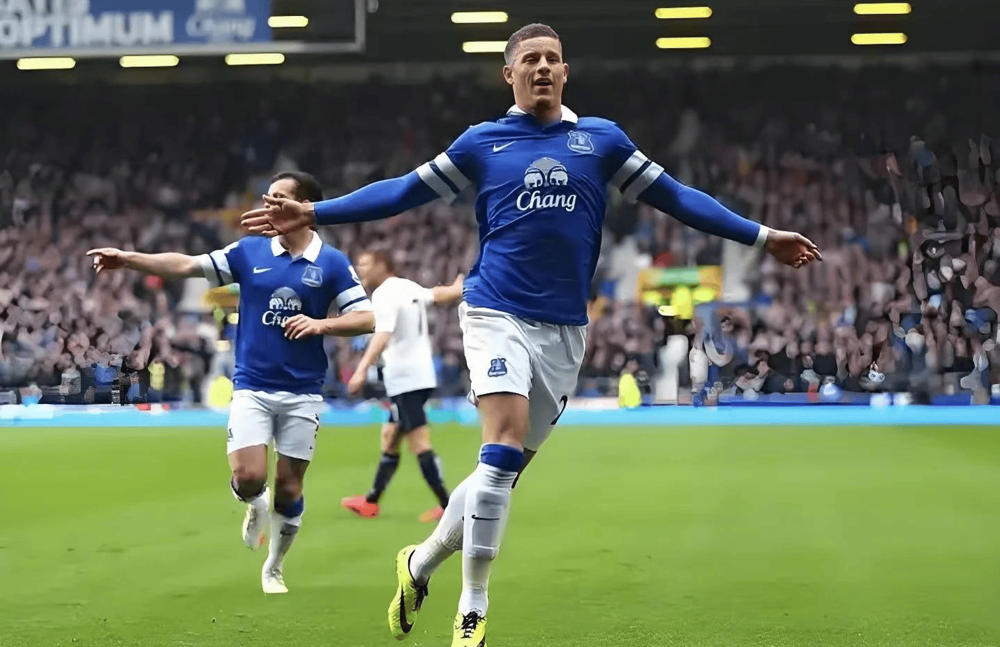 埃弗顿备战富勒姆，球员状态关键