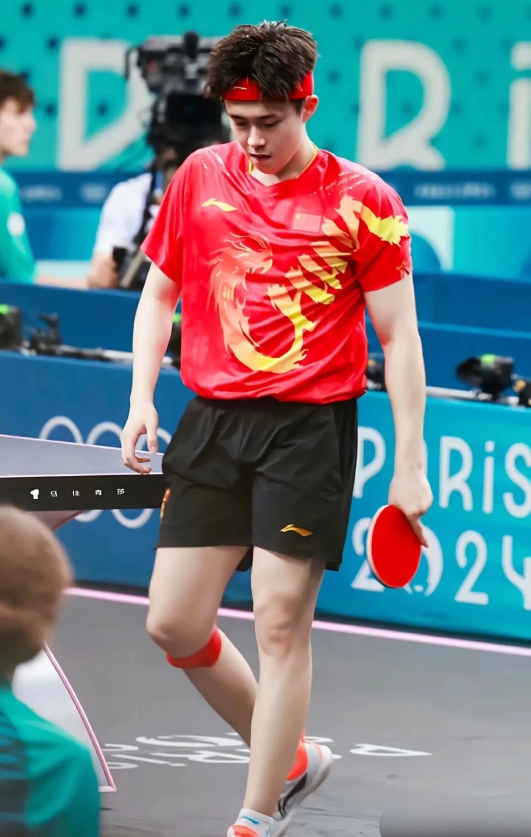 od体育在线登录-球员斗志昂扬，展现出不畏强敌的拼搏精神