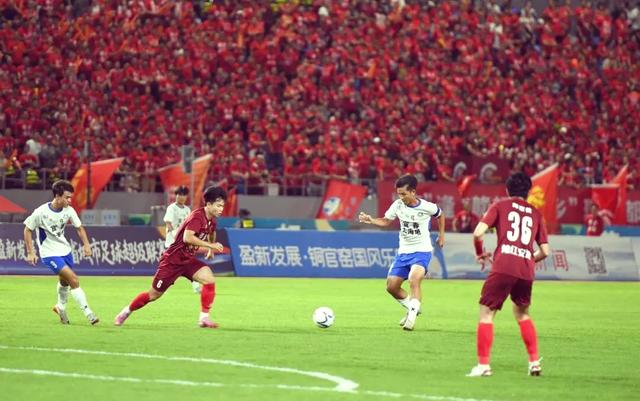 激动人心的足球赛事即将开幕