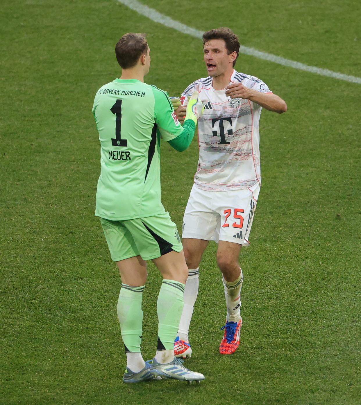 拜仁横扫对手，轻松取得下一轮比赛资格！