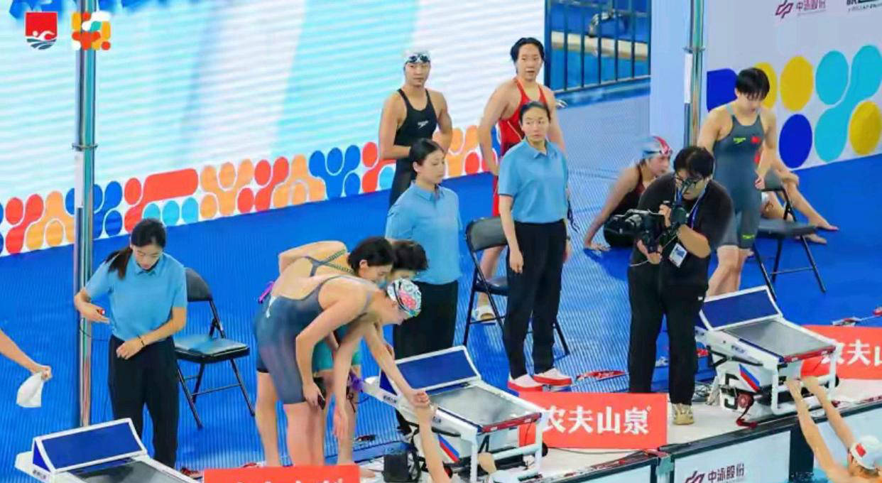 纵横赛场:游泳选手势不可挡 纵横赛场:游泳选手势不可挡