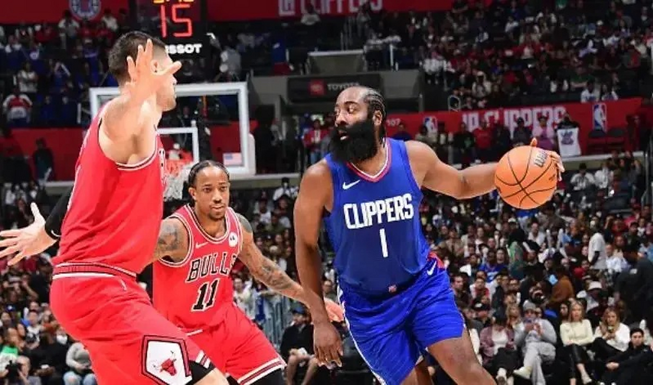 火箭反超公牛,哈登狂砍50+带队逆转 火箭反超公牛,哈登狂砍50+带队逆转