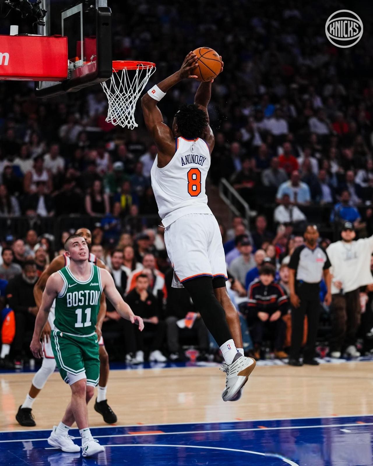 火箭主场大胜尼克斯，豪取连胜！